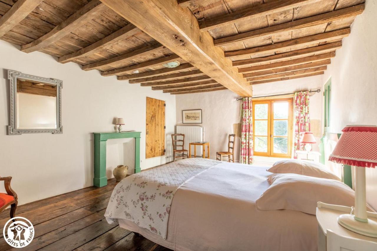 Aux 2 Puys - Gîte Le Lemptégy Saint-Priest-des-Champs Kültér fotó