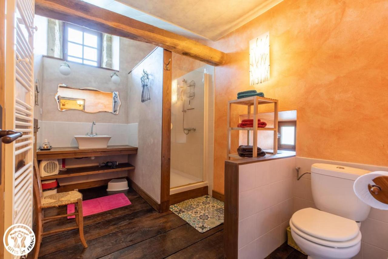 Aux 2 Puys - Gîte Le Lemptégy Saint-Priest-des-Champs Kültér fotó